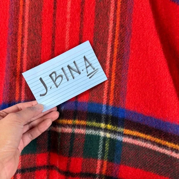 Vintage Edinburgh Woollen Mill Red Plaid Tartan Wool Poncho Cape Hooded Fringe - Picture 16 of 16